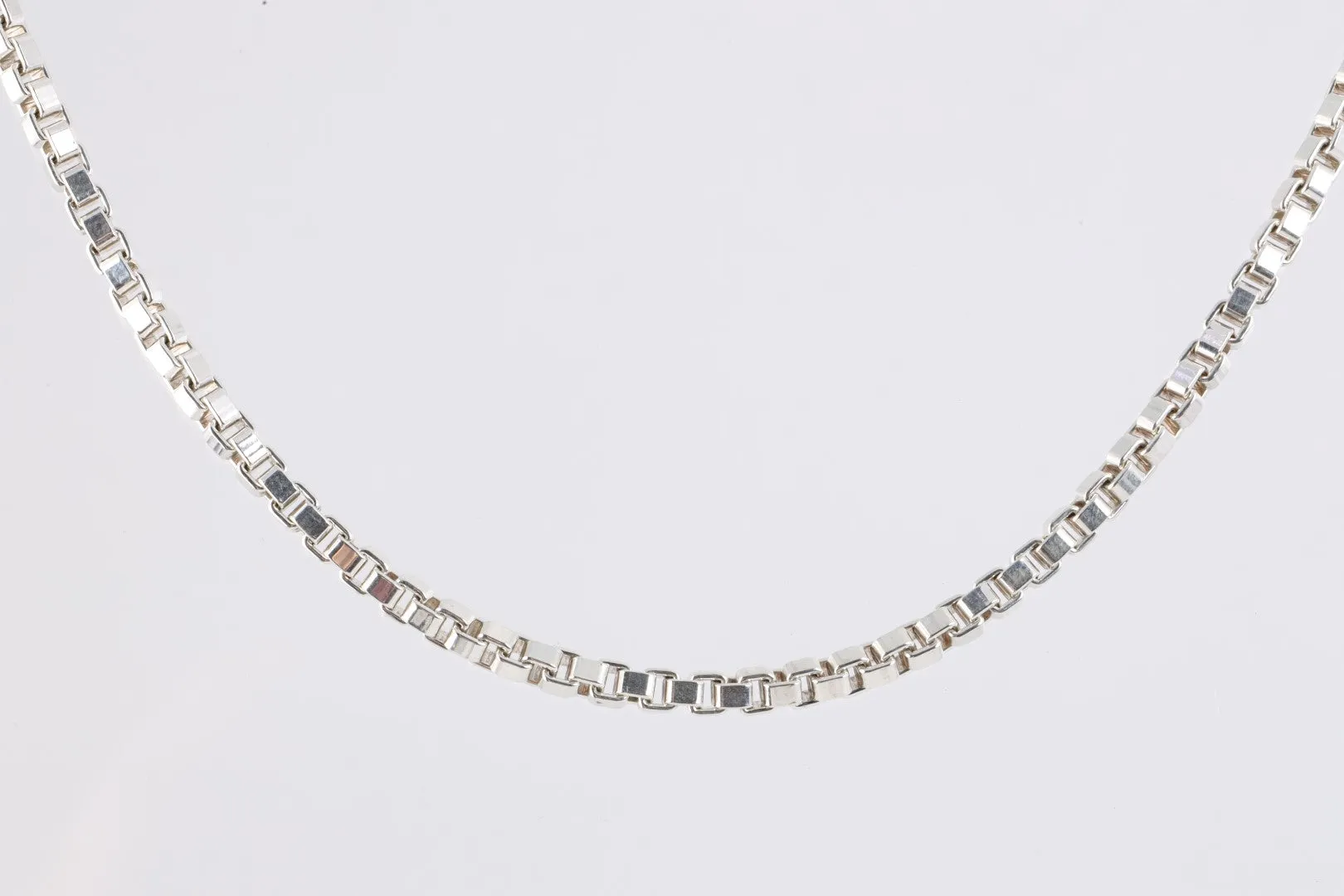 17.5" Tiffany & Co. 925 Silver Venetian Link Necklace (38.29g.)