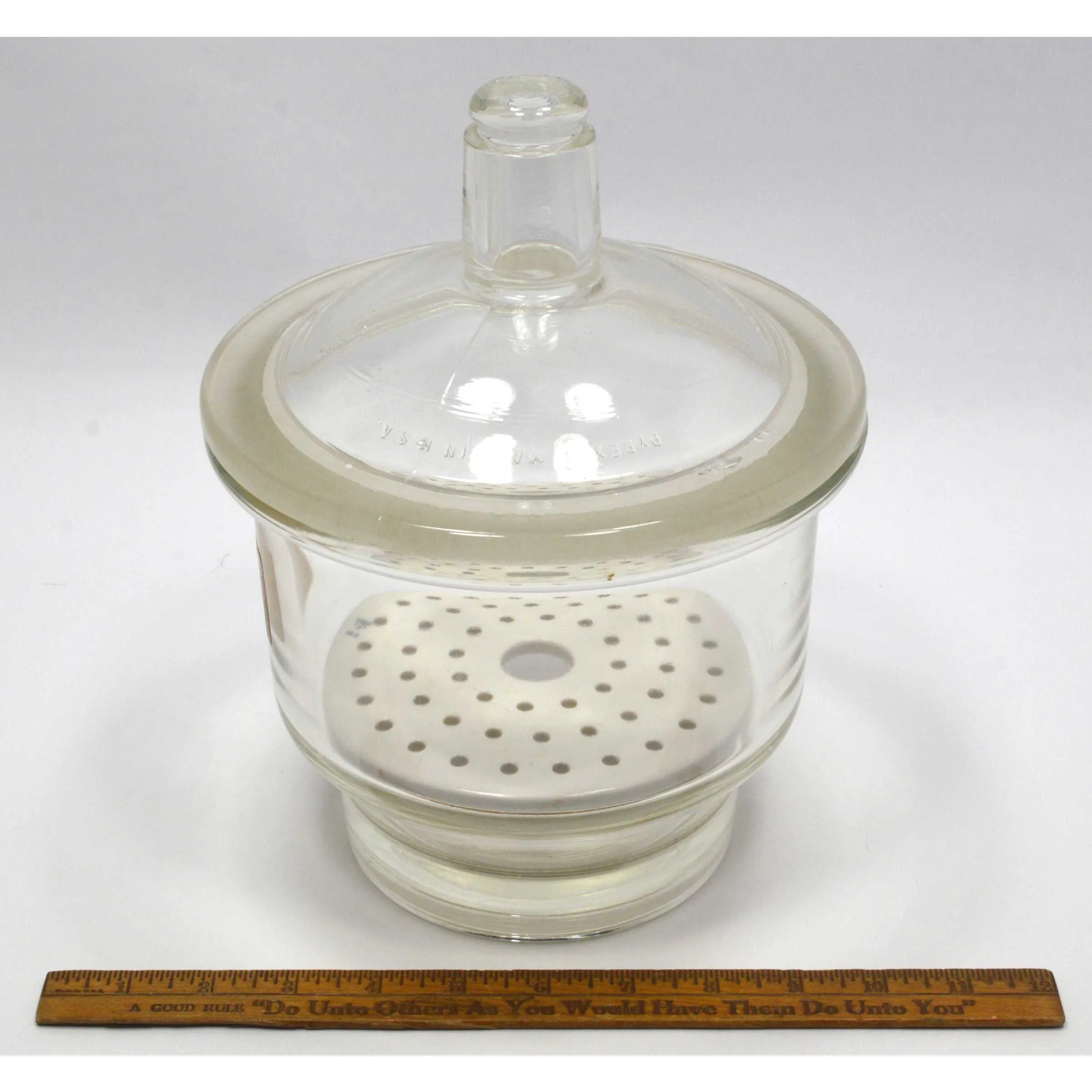 Biology "PYREX" LAB GLASS DESICCATOR w/ LID & PORCELAIN PLATE INSERT! 6.5" Tall