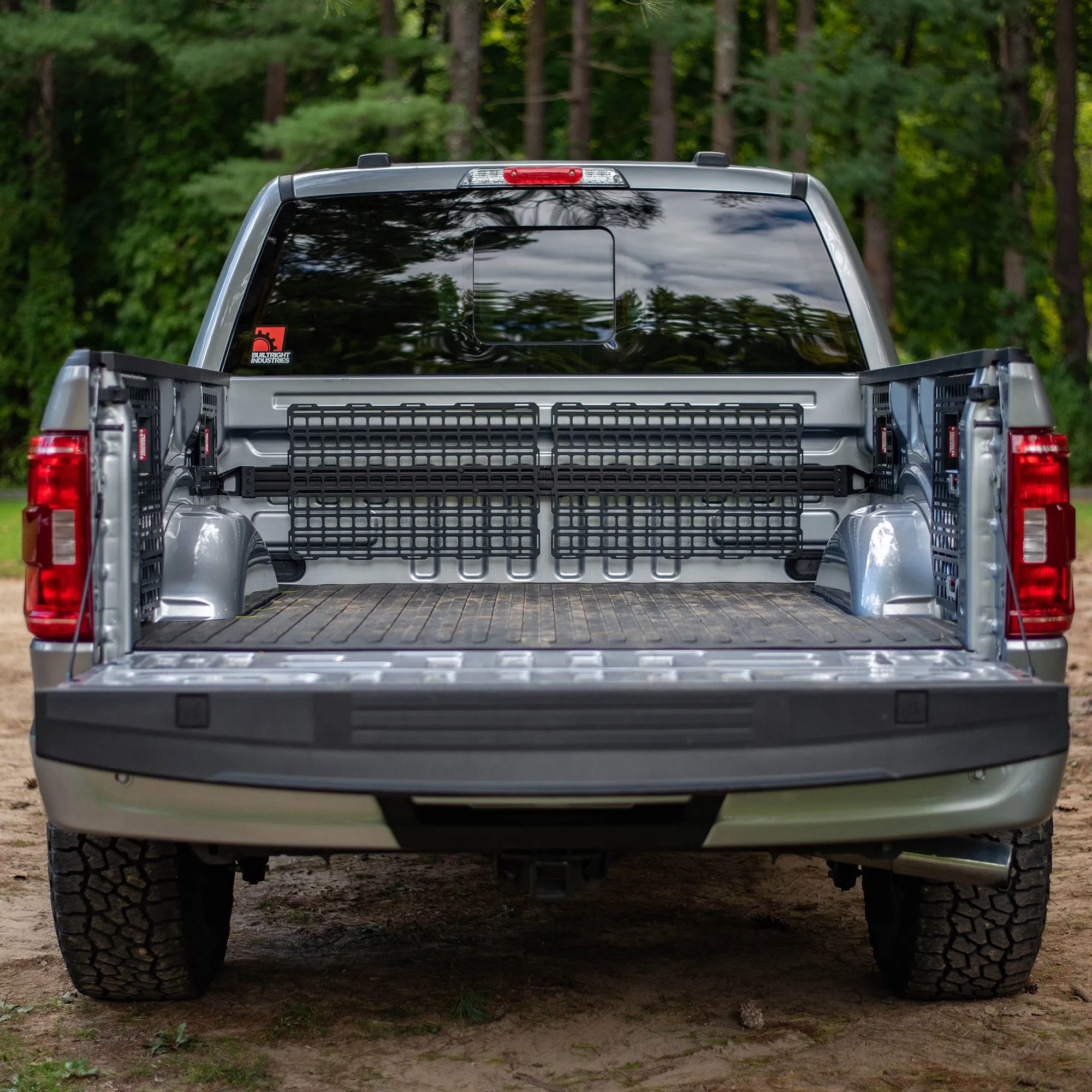 Bulkhead Accessory Rail System | Ford F-150 & Raptor, 5.5ft Bed (2015 )