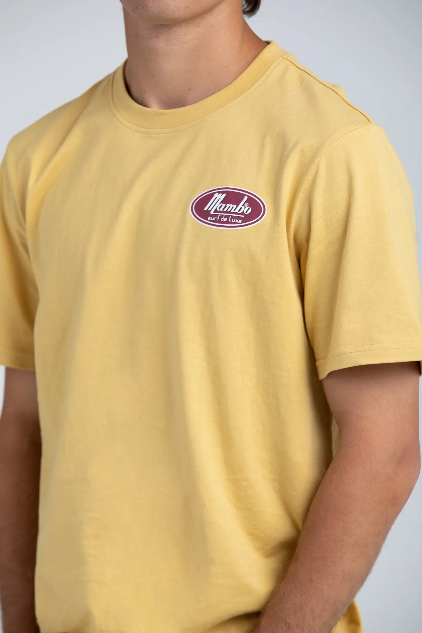 DE LUXE T-SHIRT - YELLOW