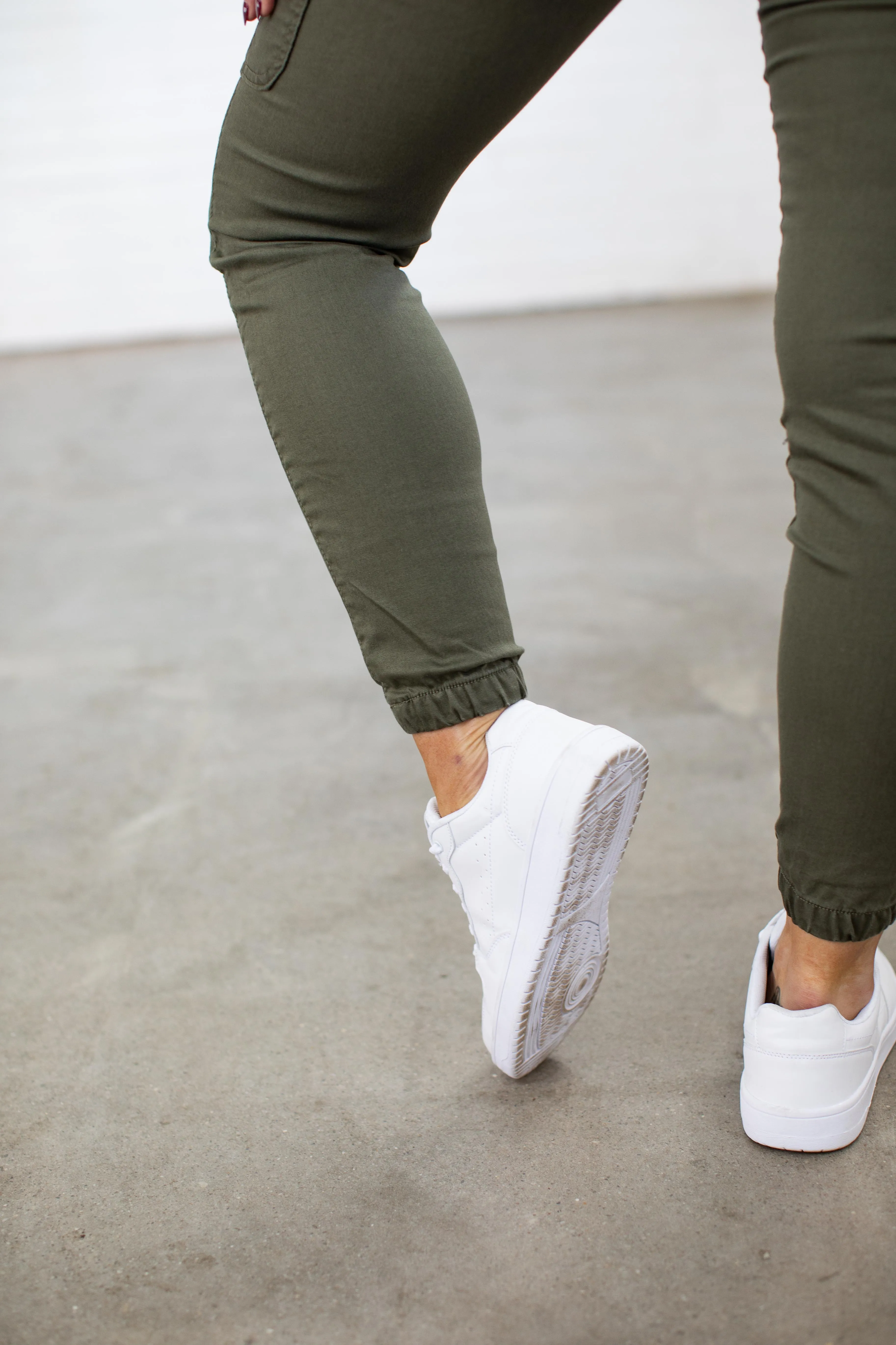 Florence Denim Joggers in Khaki