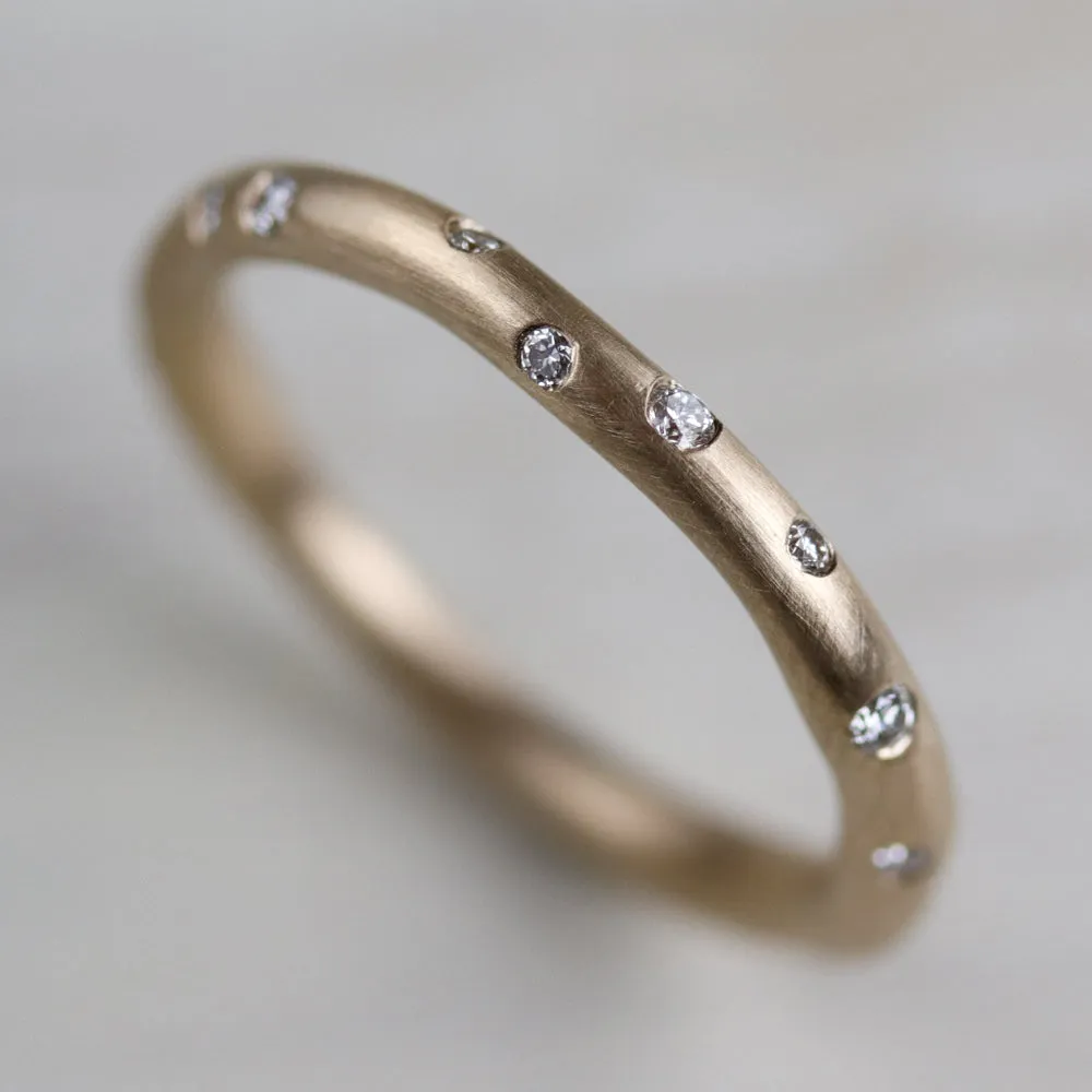 Full Eternity Round Sculpted Diamond Stacking Ring •