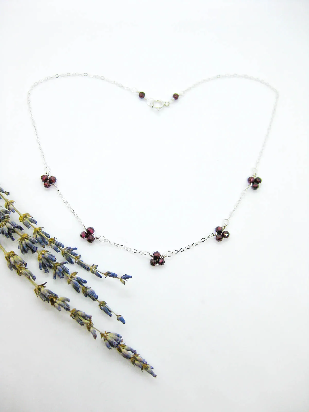 Hyacinth: Garnet Choker - n553