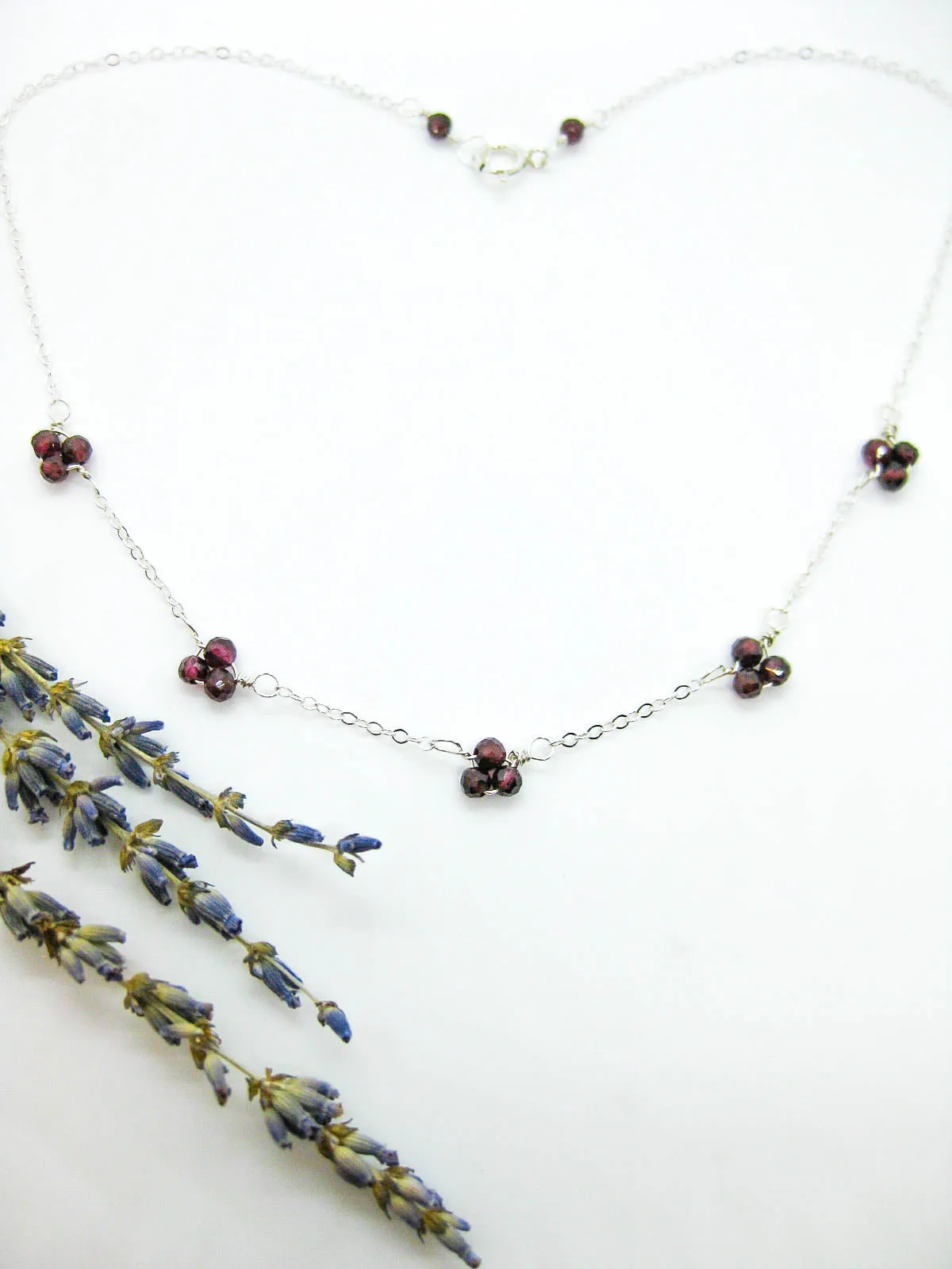 Hyacinth: Garnet Choker - n553