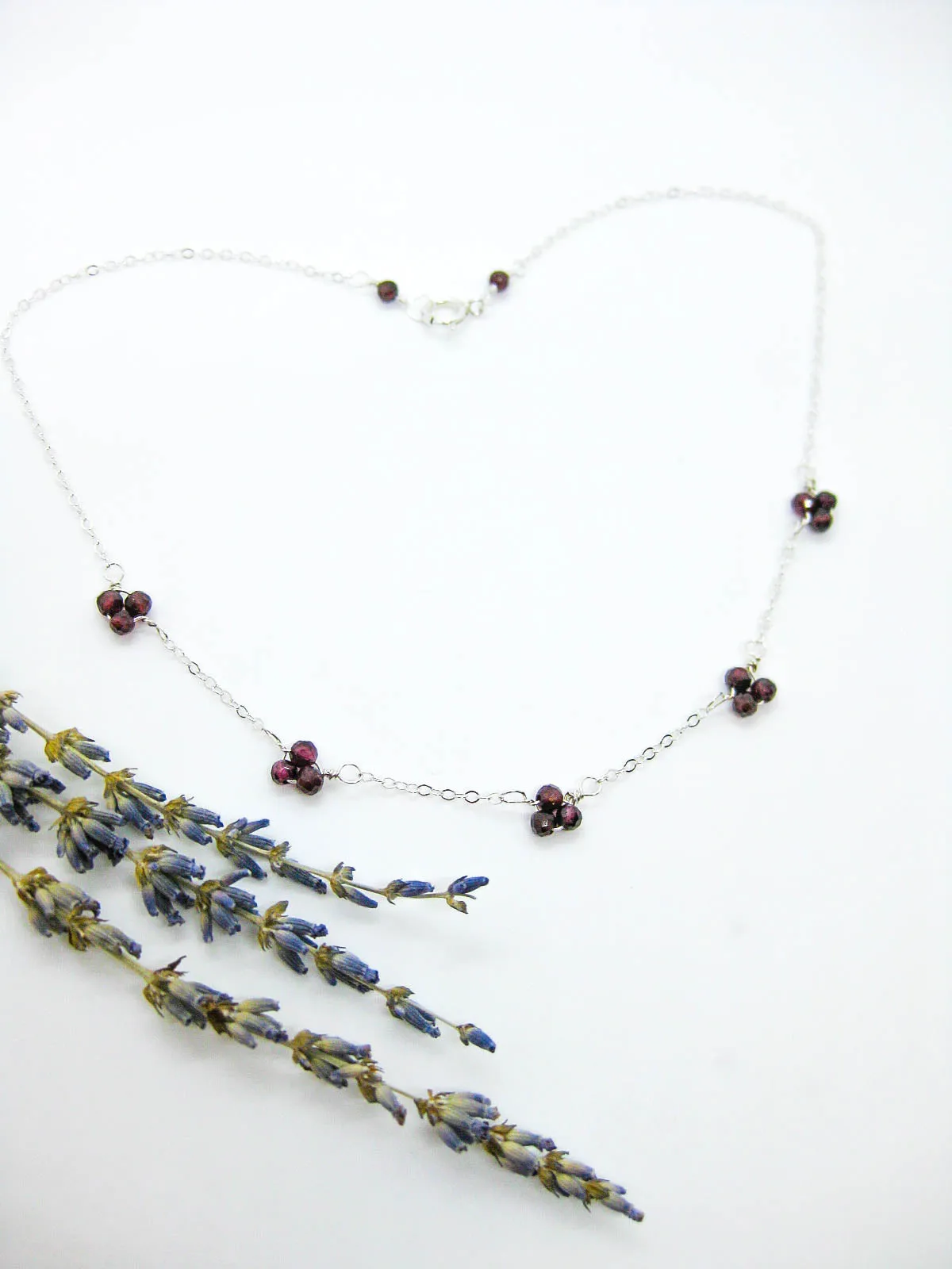 Hyacinth: Garnet Choker - n553