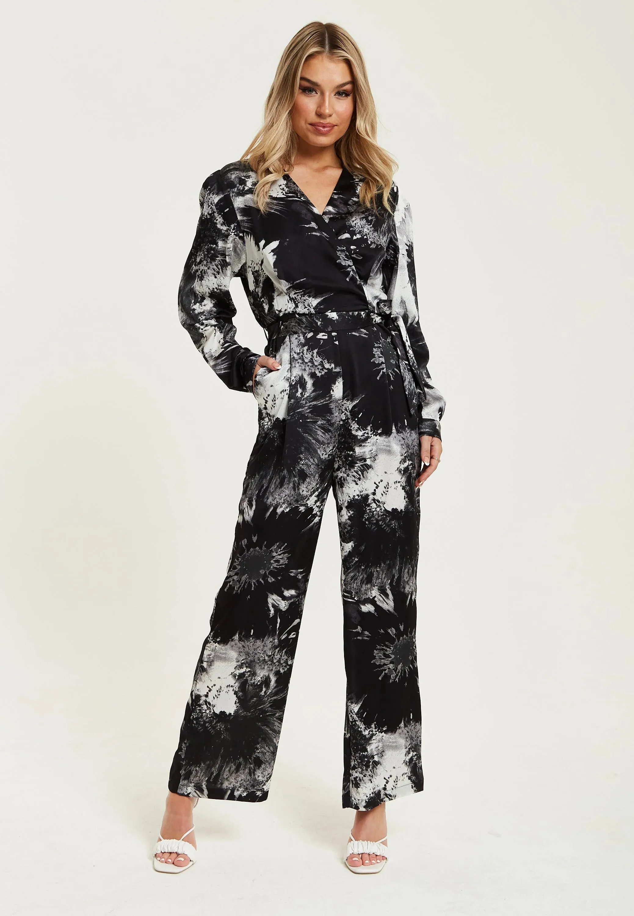 Liquorish Mono Abstract Print Jumpsuit With Long Sleeves