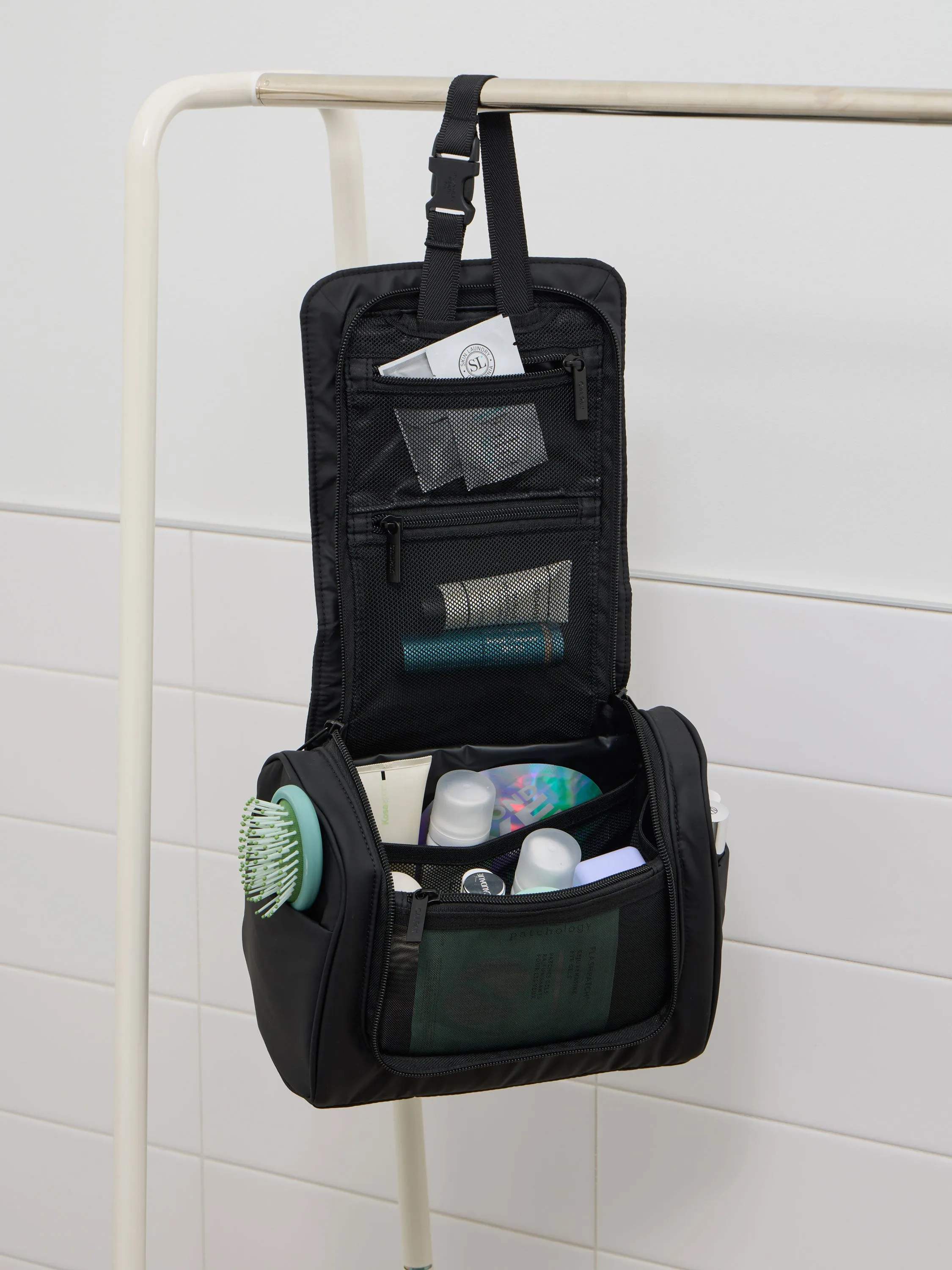 Luka Hanging Toiletry Bag