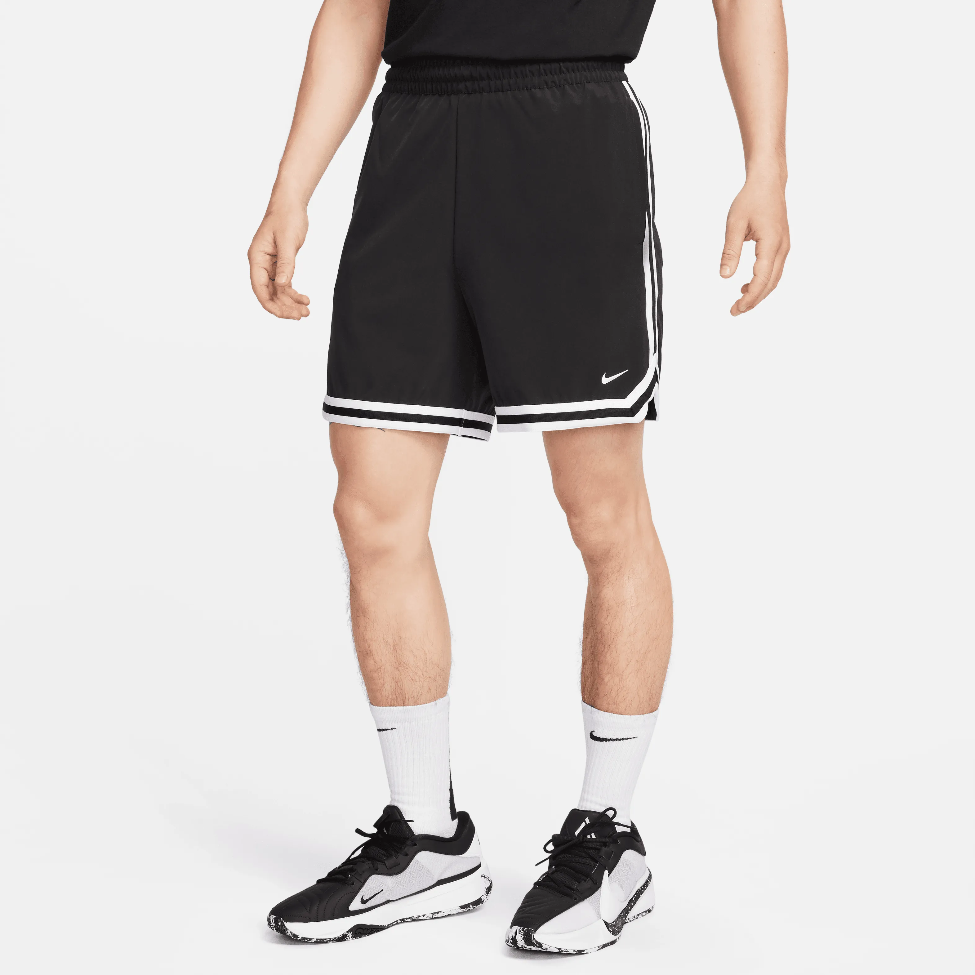 Nike DNA Men's Dri-FIT 6" UV Woven Basketball Shorts