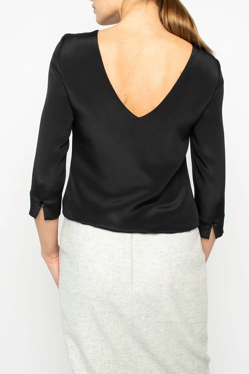 WIDDRINGTONIA BLACK SILK TOP