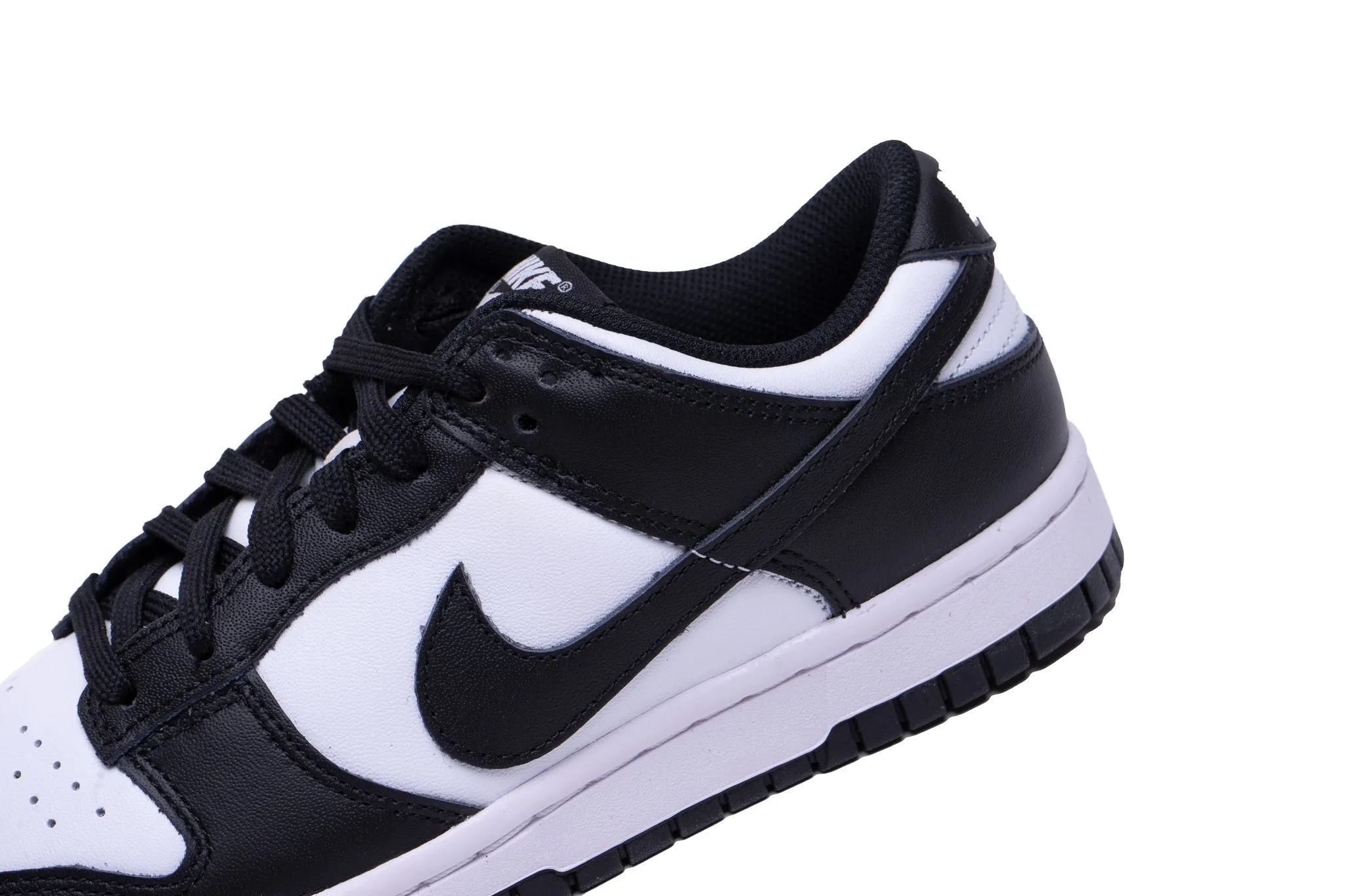 WMNS Nike Dunk Low "Panda"