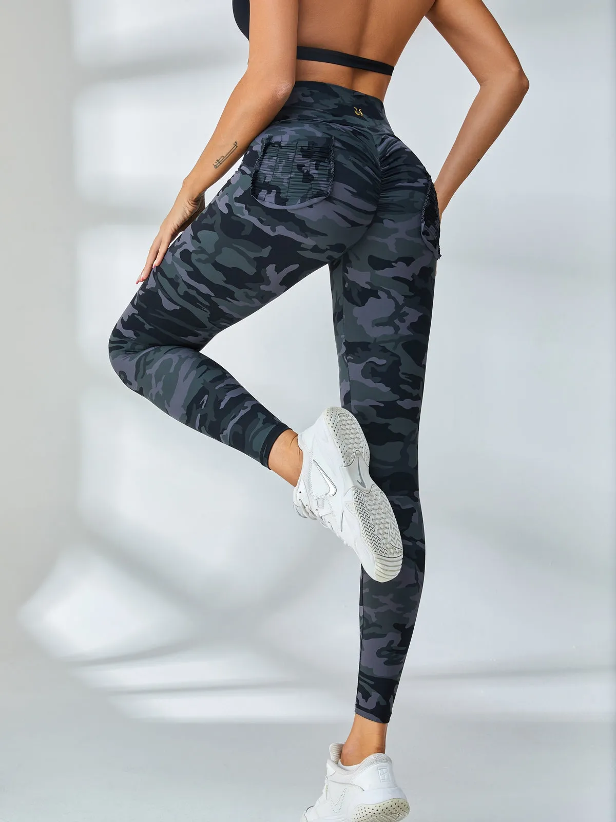 ZASUWA Female Camouflage Fitness Yoga Leggings with Ruffle Pockets